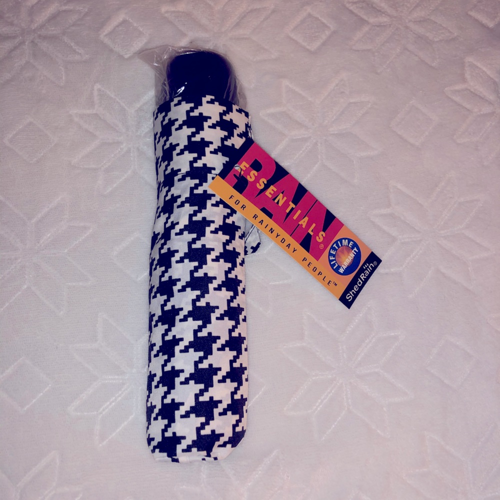 Essentials Houndstooth pattern Umbrella & cover